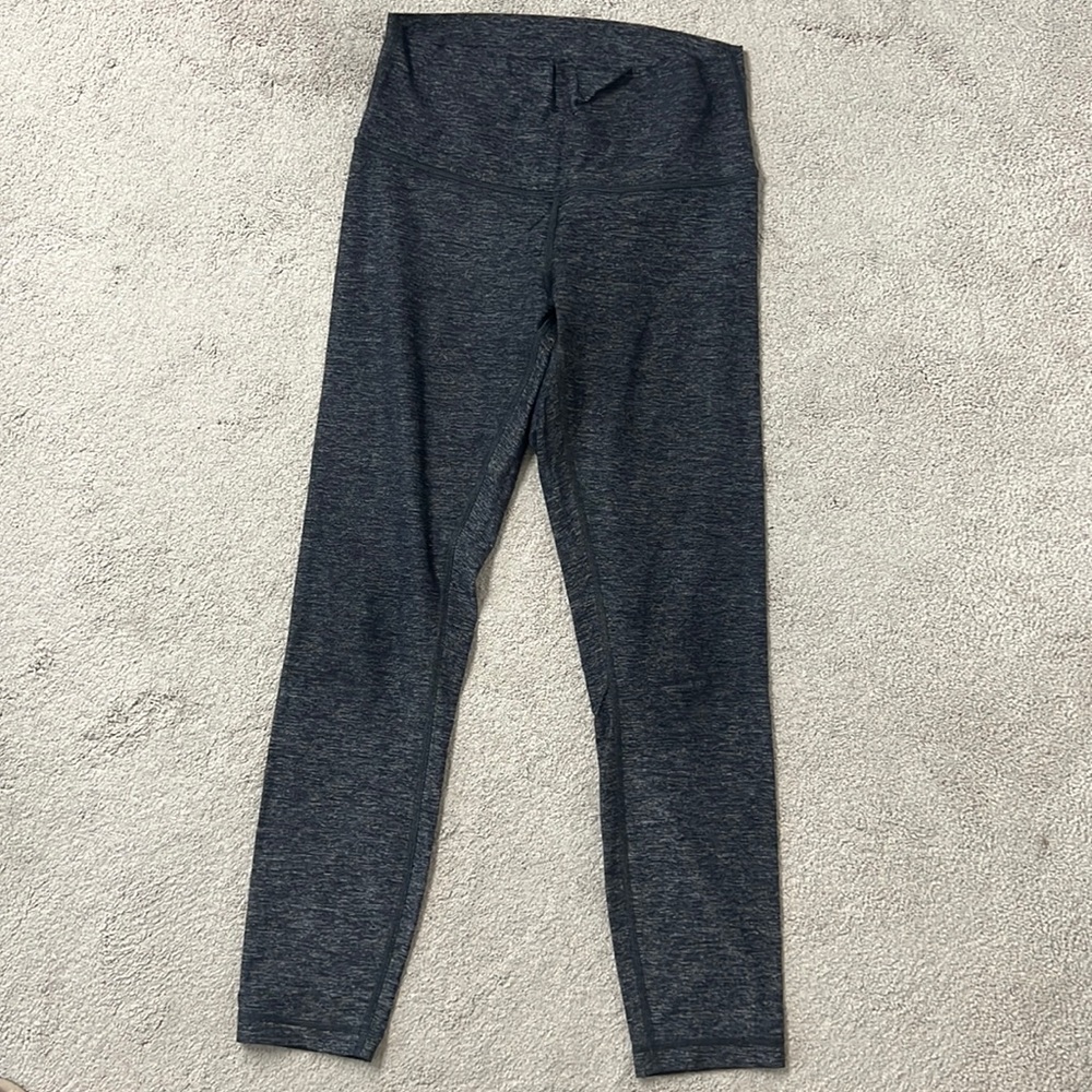 Lululemon 7/8 pants sz 6 navy